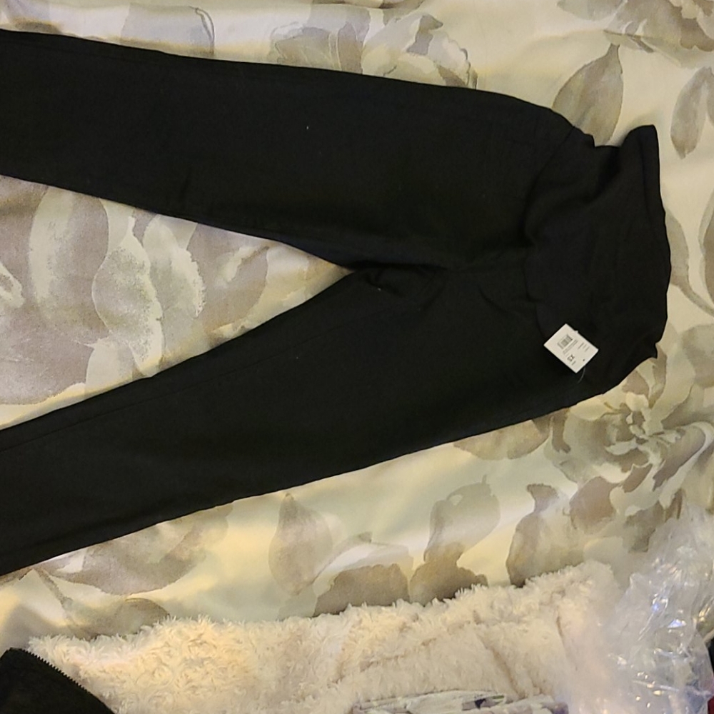 Black over the bump jeans